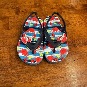 Boys blue red crab flip flop sandals size 9/10